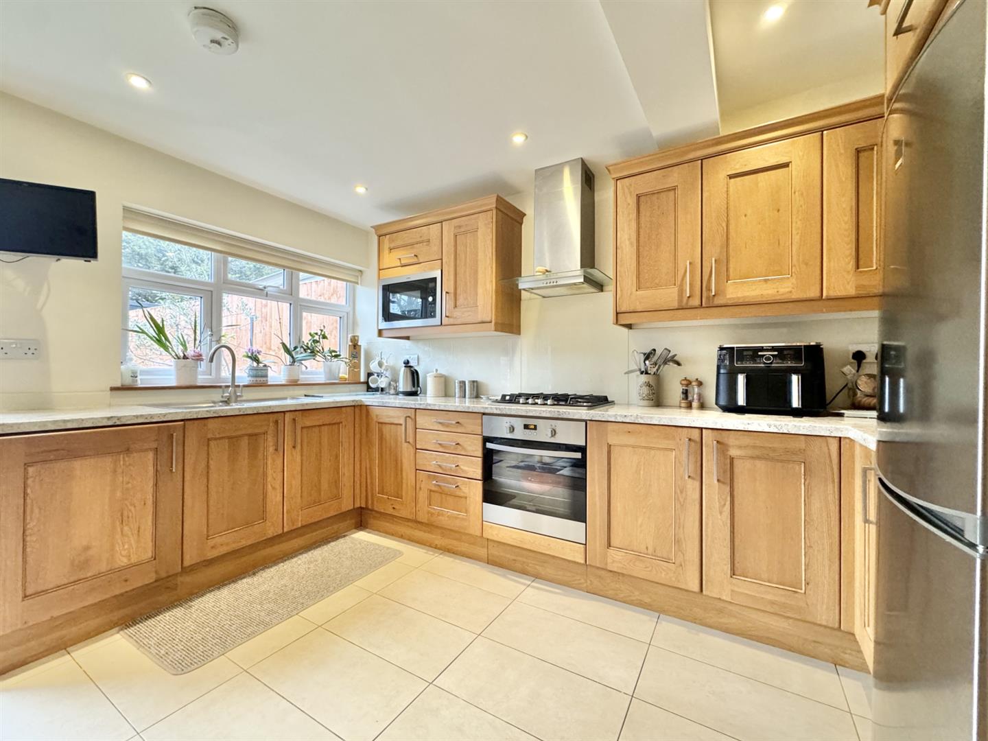 New Park Avenue, Palmers Green